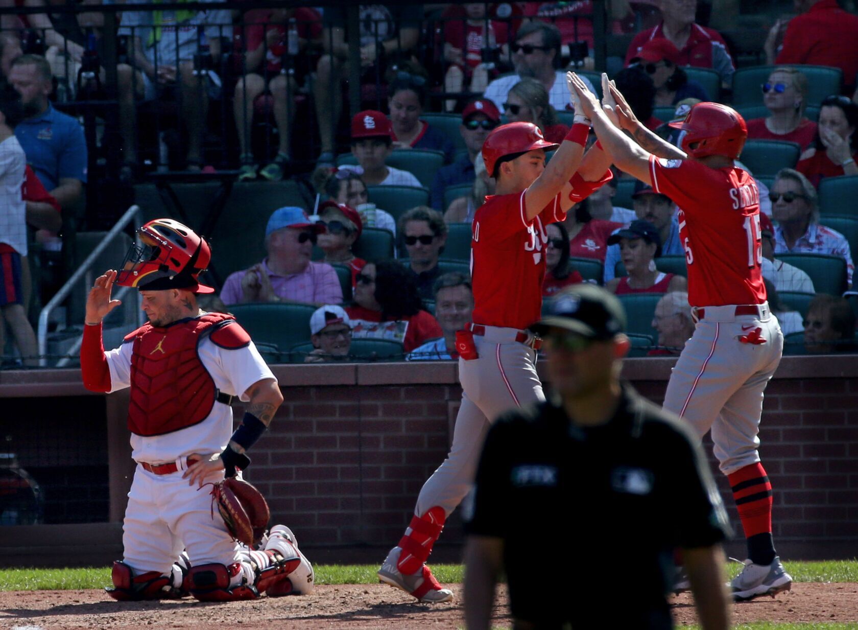 Pujols stays at 698, Reds beat Cards 3-0